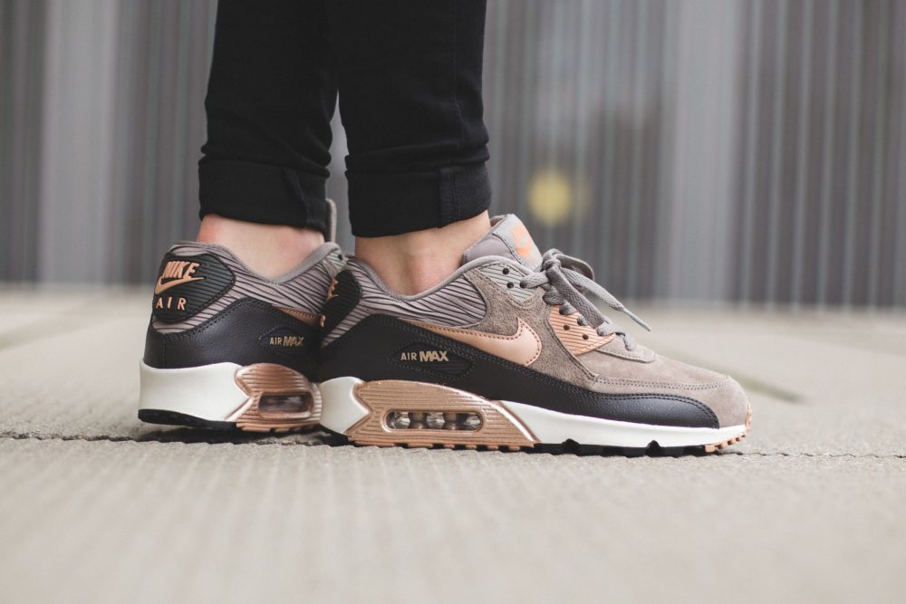nike air max 90 grey and bronze trainers