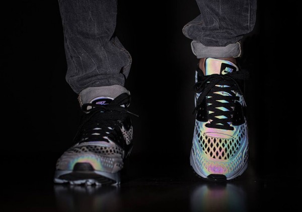 Nike Air Max 90 Ultra Moire "Iridescent" 3