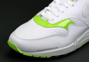 nike air max volt white