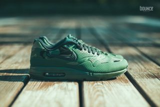 moire airmaxy kicksonfire