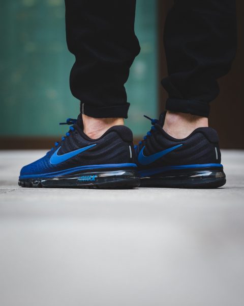 Nike Air Max 2017 - Deep Royal Blue/Hyper Cobalt-Black 3