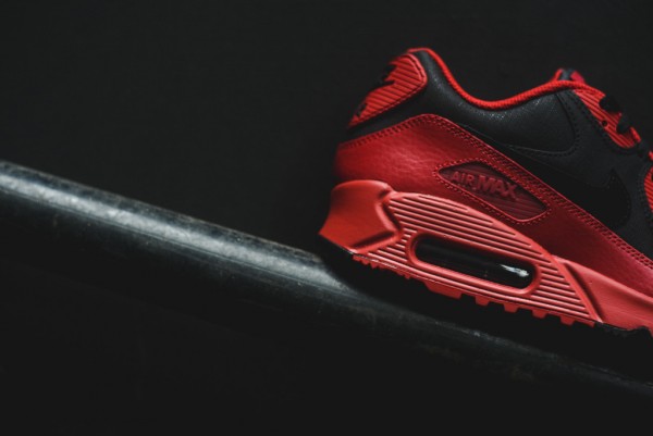 Nike Air Max 90 Winter PRM - Gym Red/Black 13