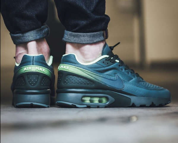Nike Air Max BW Ultra SE - Hasta/Ghost Green-Grove Green 3