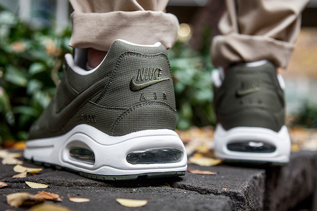 air max command olive