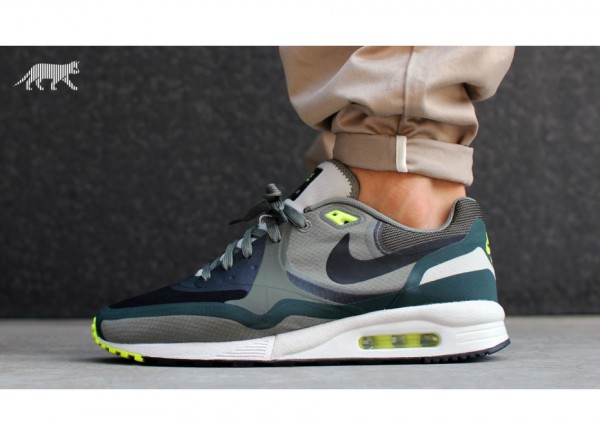 Nike air max light wr sales