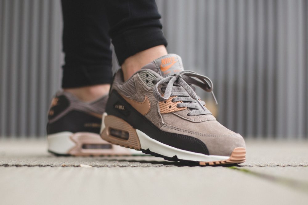 Nike air max deals 90 bronze metallic
