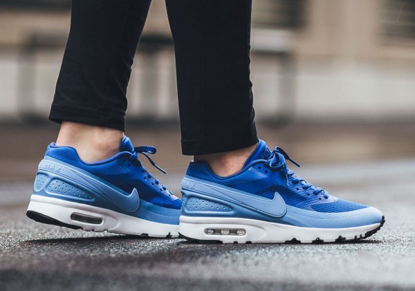 Nike WMNS Air Max BW Ultra - Racer Blue/Chalk Blue-White-Black 1